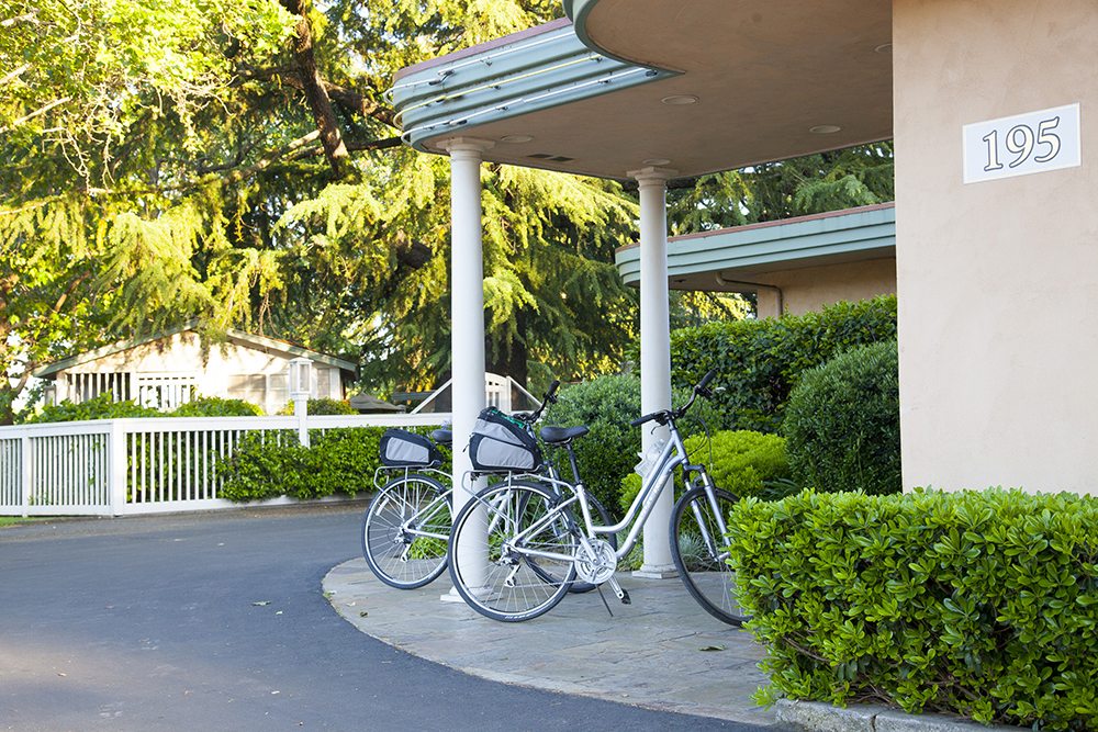 Bikes parked outside of El Bonita