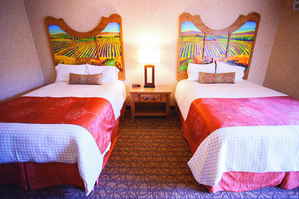Two bed suite at El Bonita Motel